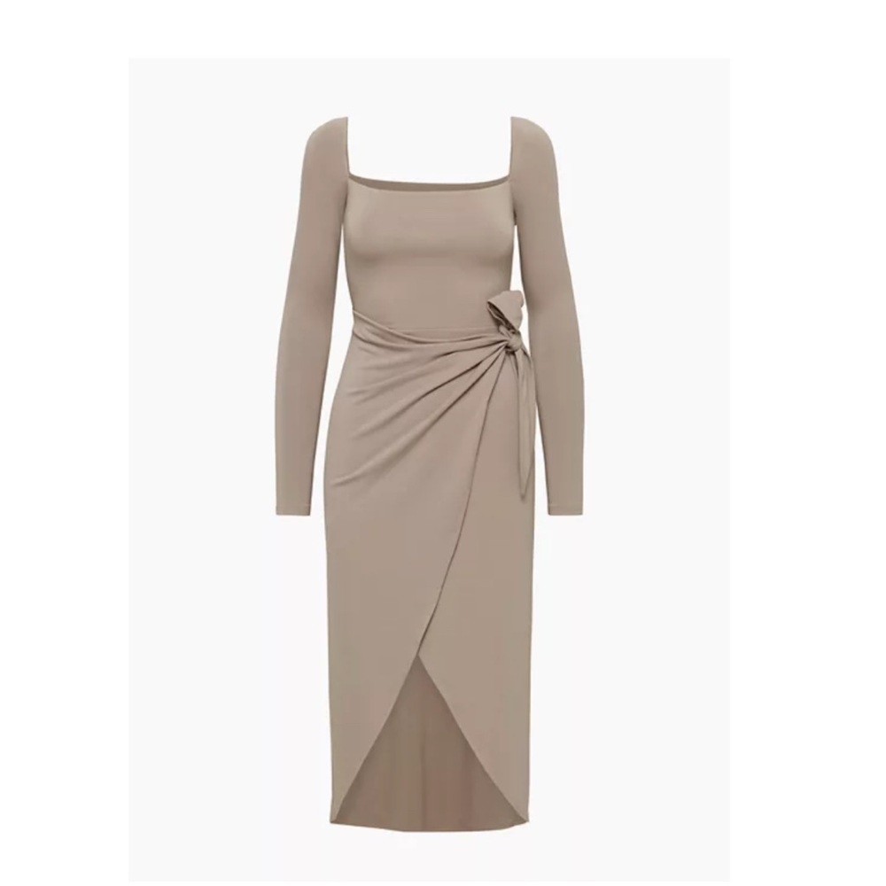 Artitzia | Wilfred Saturn Long Sleeve Wrap Dress